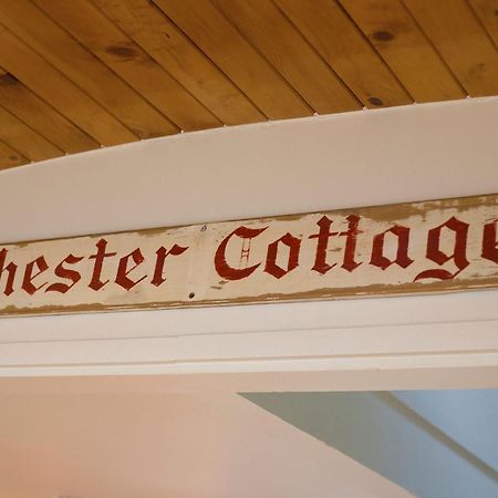 Chester Cottage Beachfront Oakura Kültér fotó