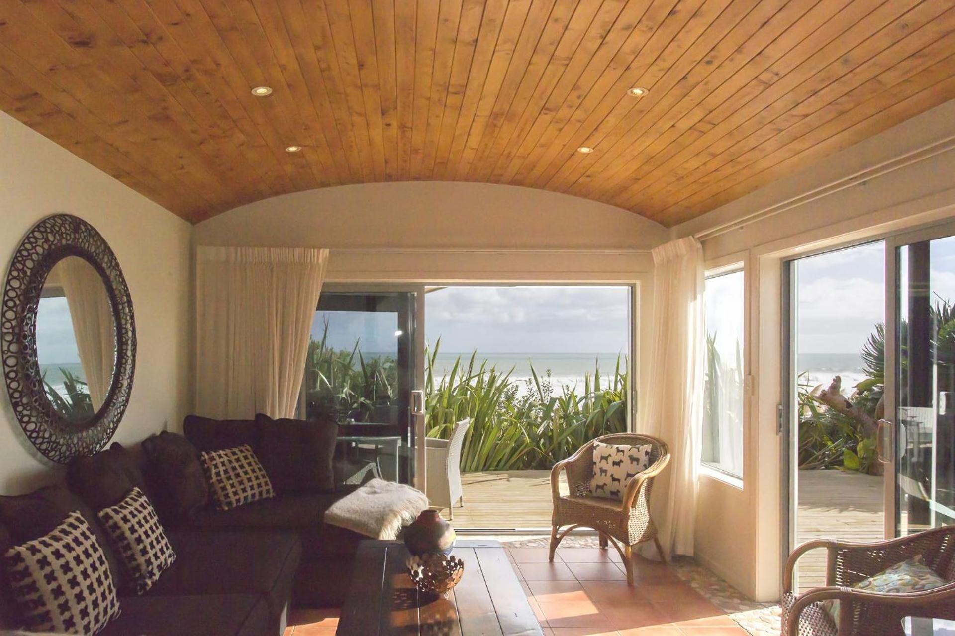 Chester Cottage Beachfront Oakura Kültér fotó